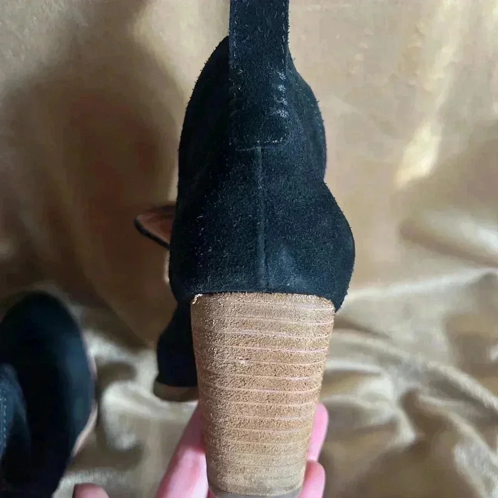 Jeffrey Campbell slip on Chelsea booties in black suede - Picture 4 of 7